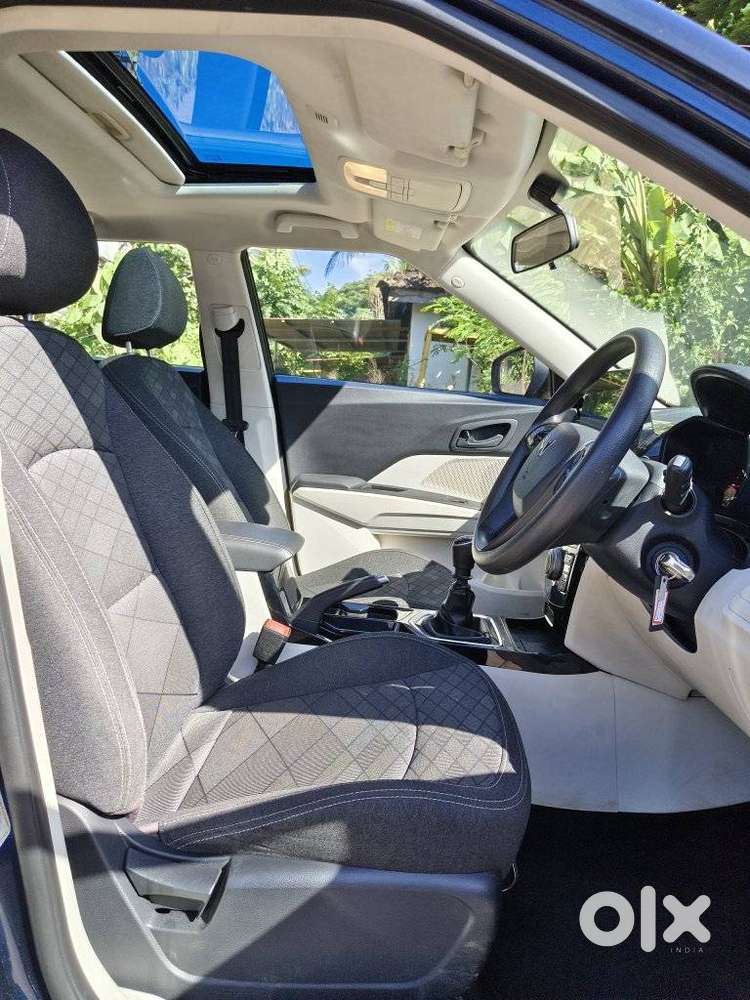 Mahindra Xuv 3xo Mx3 Pro 1.2 Petrol, 2024, Petrol