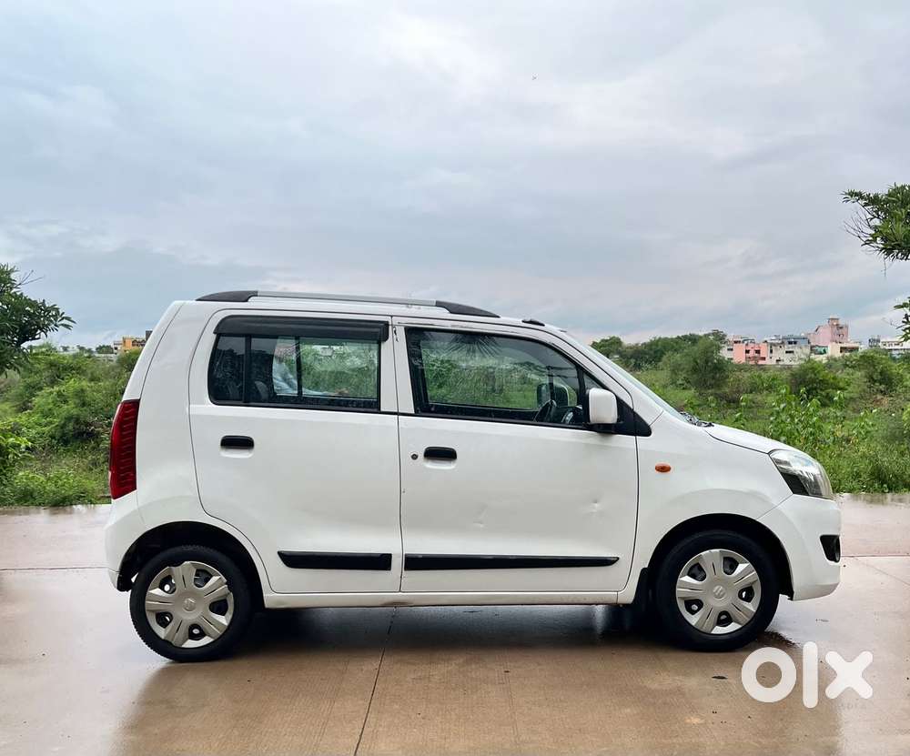Maruti Suzuki Wagon R Vxi 1.0, 2017, Petrol