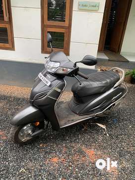 Olx old activa sales