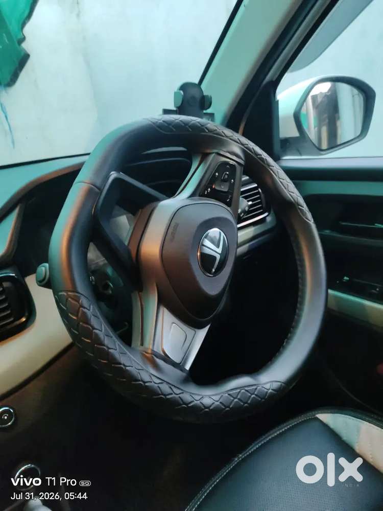 Tata Punch 1.2 Revotron 2025