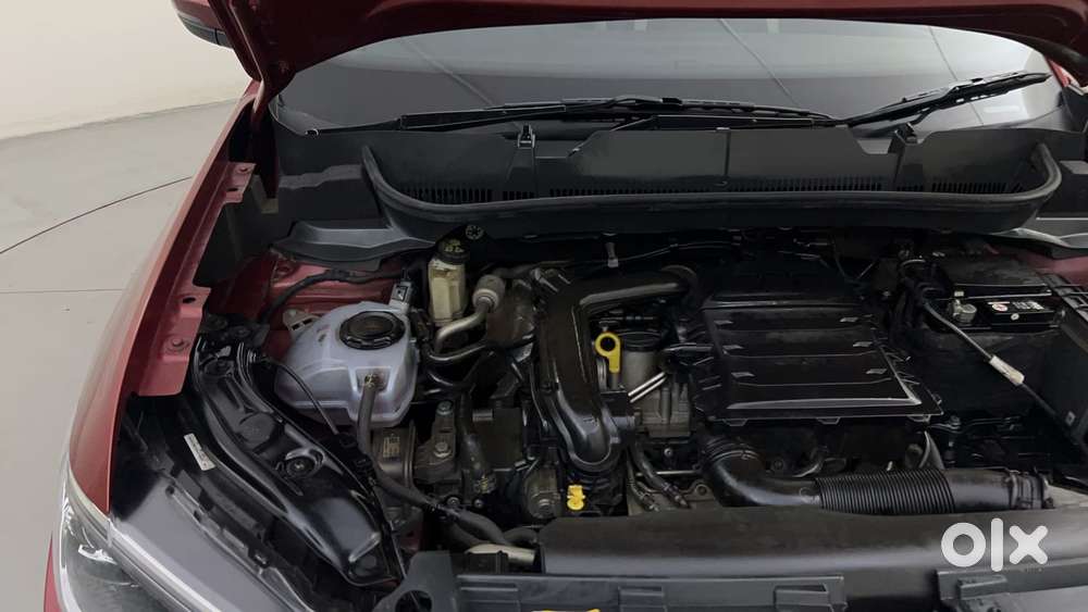 Volkswagen Taigun Topline 1.0 Tsi At (electric Seats), 2022, Petrol