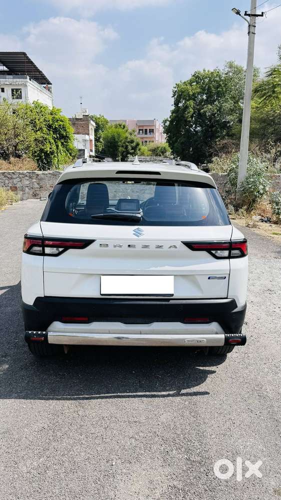 Maruti Suzuki Brezza 1.5 Zxi Smart Hybrid, 2022, Petrol