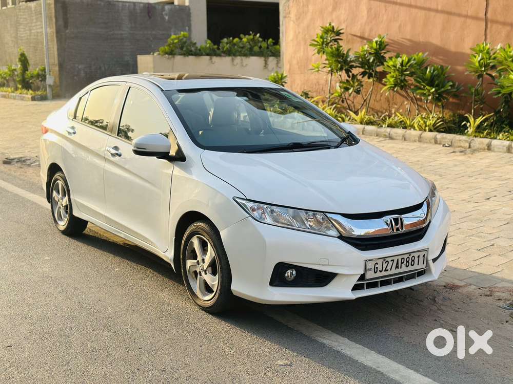Honda City V At Sunroof, 2015, Petrol