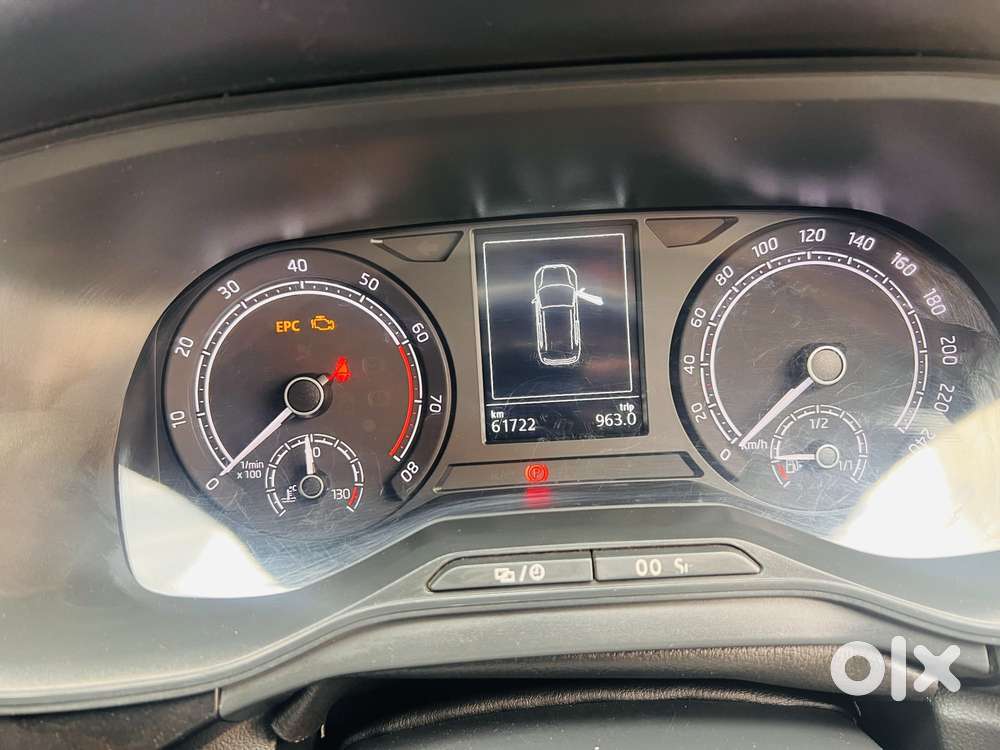 Skoda Kushaq Style 1.0l Tsi Mt, 2022, Petrol