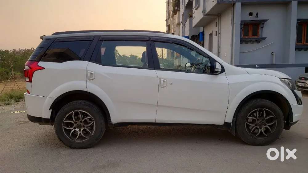 Mahindra Xuv500 2016 Diesel 70000 Km Driven