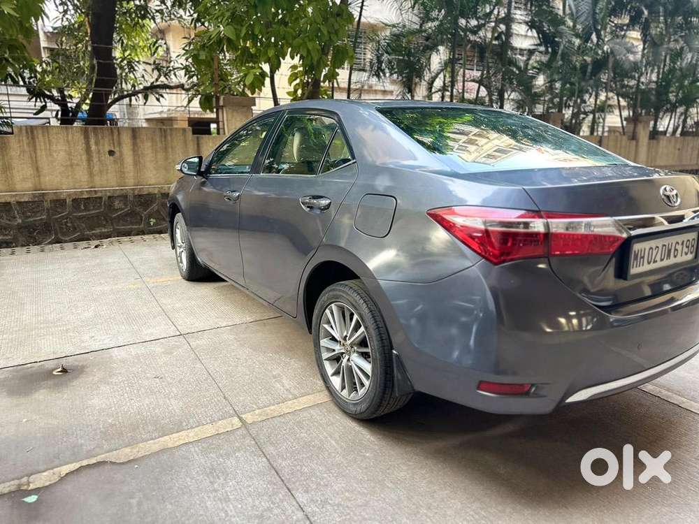 Toyota Corolla Altis Gl 2015 (top Model)