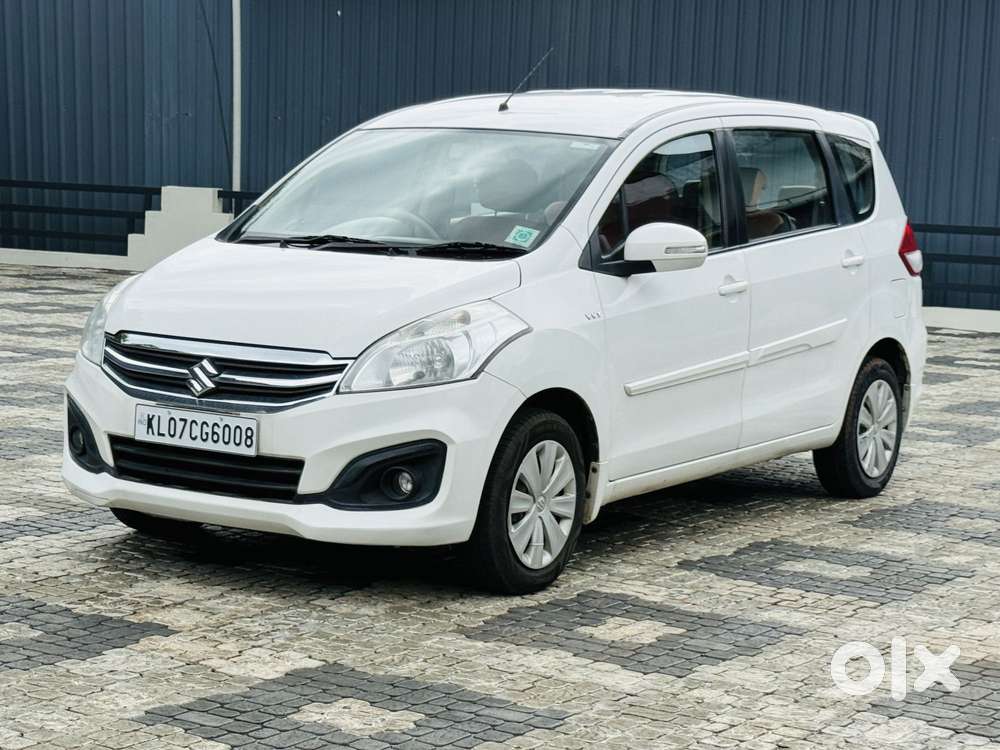 Maruti Suzuki Ertiga Vxi At Petrol, 2016, Petrol