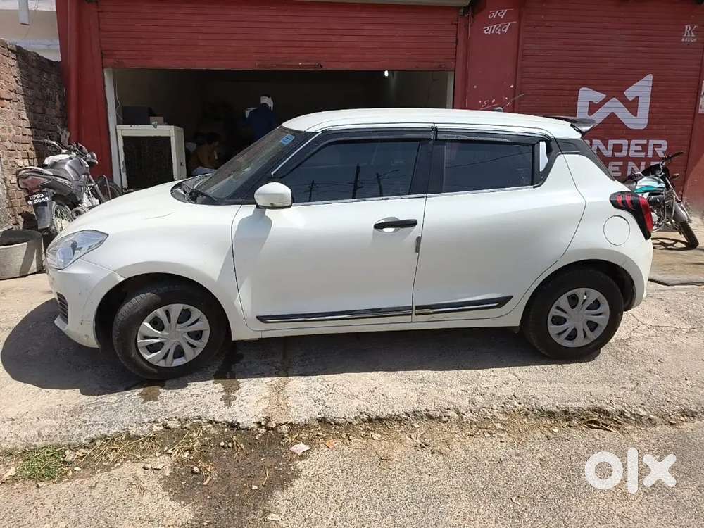 Maruti Suzuki Swift 2020 Petrol 61500 Km Driven