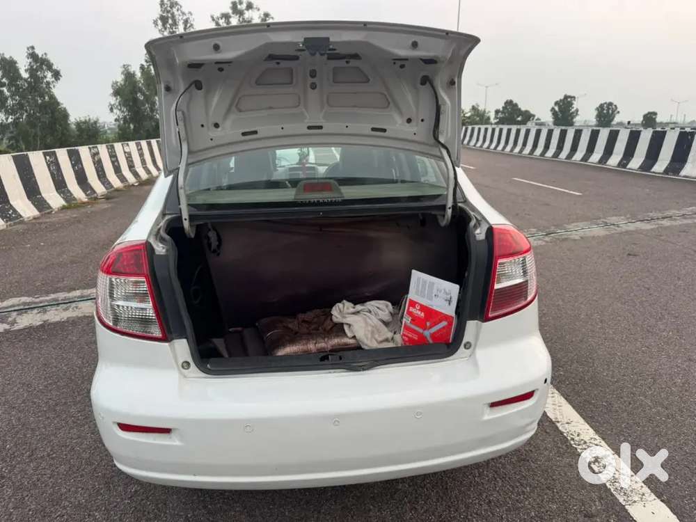 2011 Model 
Sx4 Petrol+ Cng Aproved Rc
2031 Tak Passing Available 
Ins