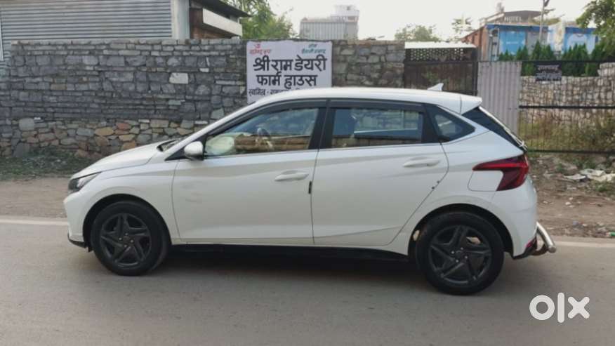 Hyundai I20 Sportz 1.2 Mt, 2023, Petrol