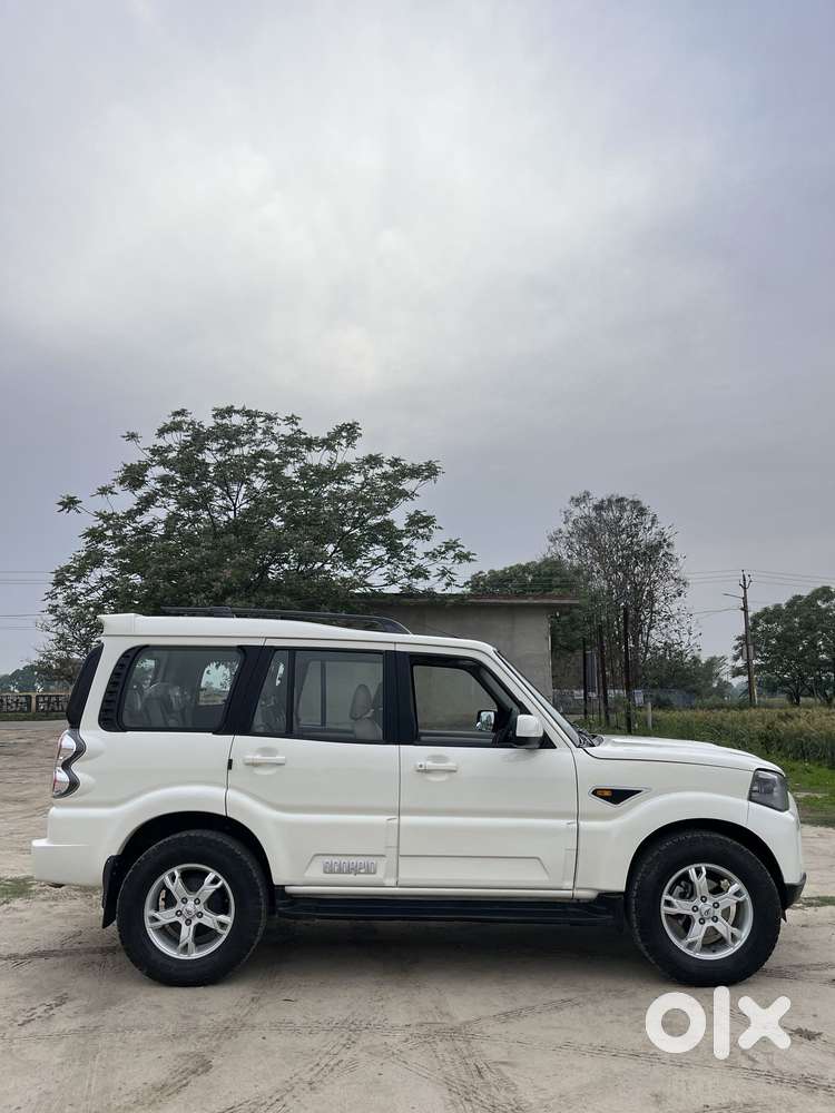 Mahindra Scorpio S10 At 2wd, 2016, Diesel