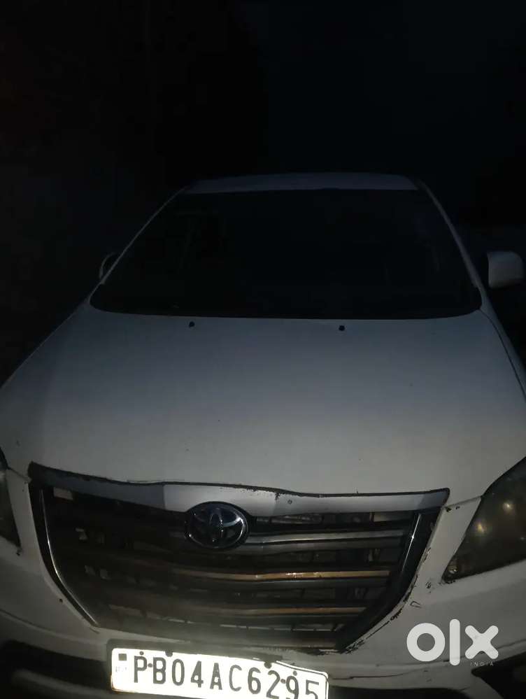 Toyota Innova Diesel 2012