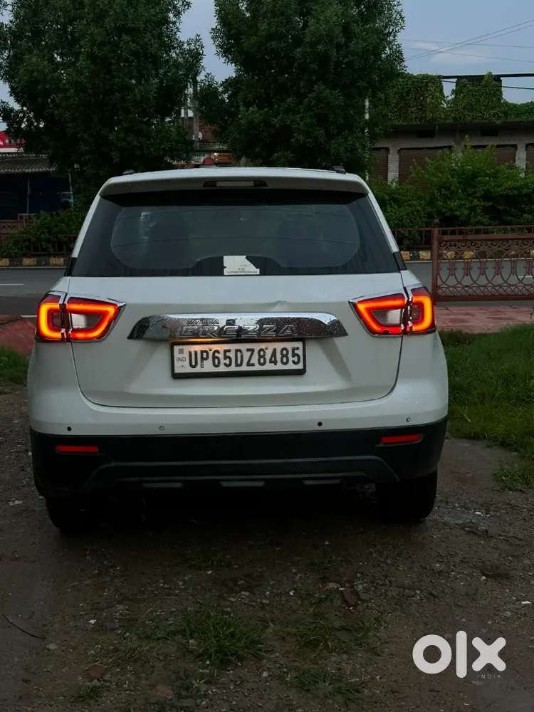 Maruti Suzuki Vitara Brezza 2021 Petrol 68000 Km Driven 18 Average