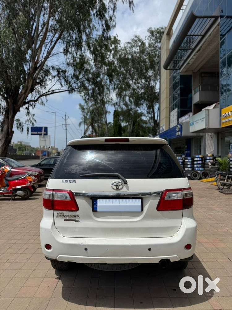 Toyota Fortuner 2011 Diesel
