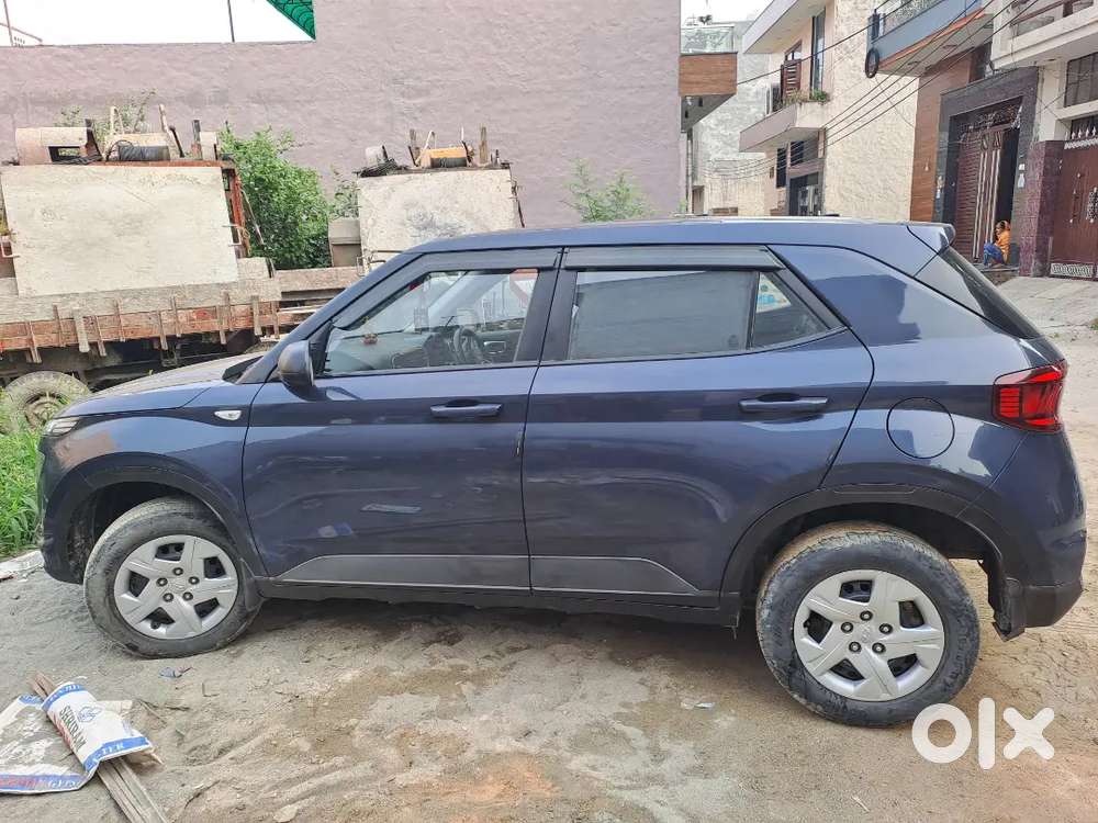 Hyundai Venue E Petrol 2021