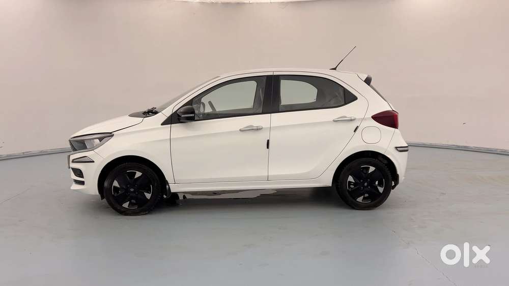 Tata Tiago 1.2 Revotron Xt Option, 2025, Petrol