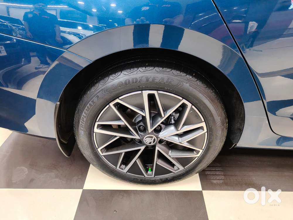 Skoda Octavia 2.0 L K Tsi At, 2022, Petrol