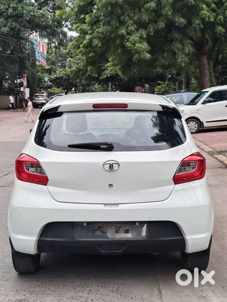 Tata Tiago 1.05 Revotorq Xz, 2017, Petrol