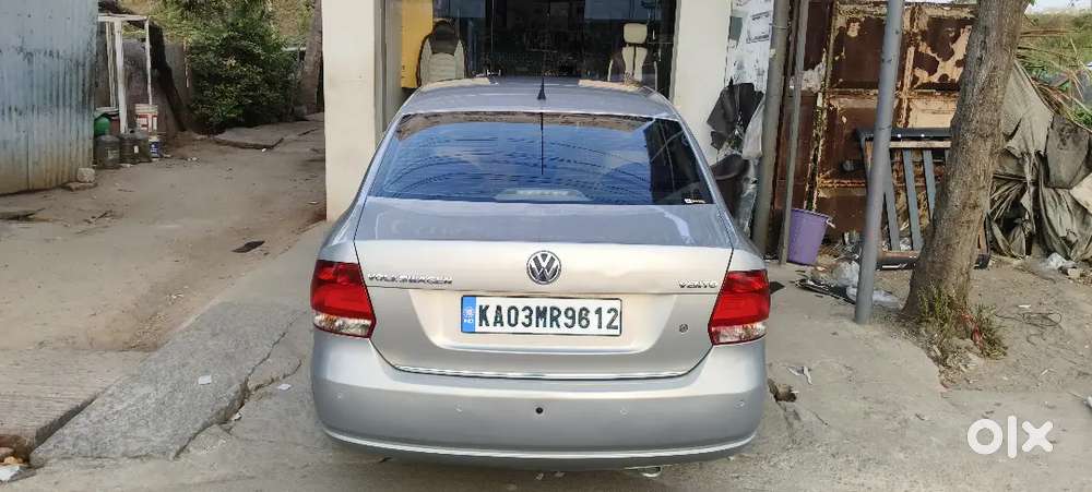 Volkswagen Vento 1.6 Celeste Highline 2013