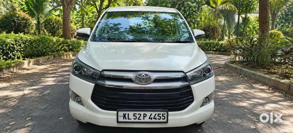 Toyota Innova Crysta 2.4 2019