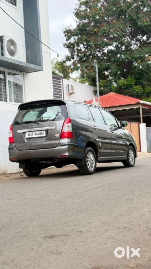 Toyota Innova 2.5 V 7 Str, 2012, Diesel