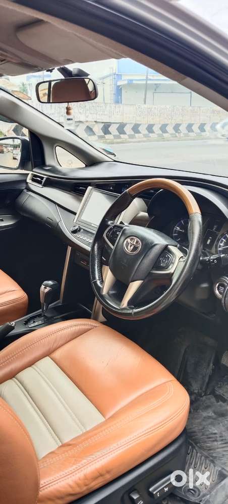 Toyota Innova Crysta 2.8z Automatic, 2020, Diesel