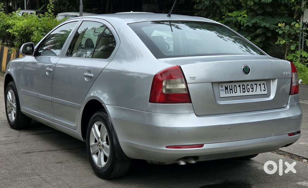 Skoda Laura Ambiente 2.0 Tdi Cr Manual, 2013, Diesel