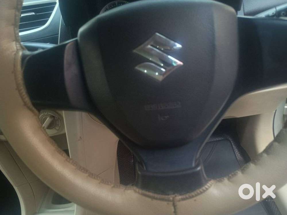 Maruti Suzuki Swift Dzire Vxi Optional, 2017, Petrol