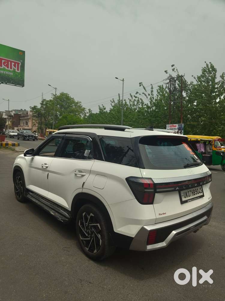 Hyundai Alcazar 1.5 Tdct Signature (o) 7s Petrol, 2025, Petrol