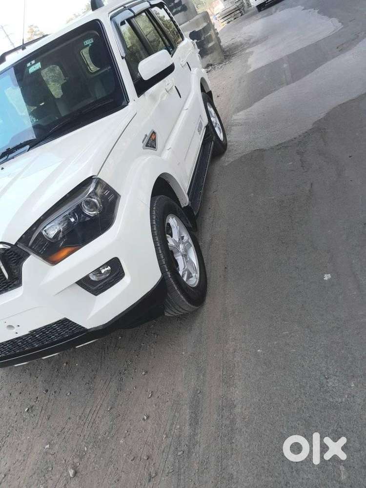Mahindra Scorpio S10, 2017, Diesel