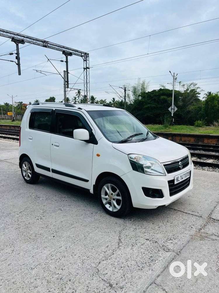 Maruti Suzuki Wagon R Vxi Amt Opt, 2016, Petrol