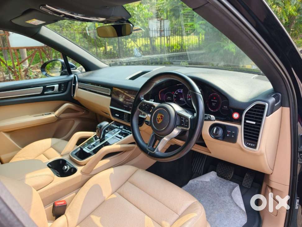 Porsche Cayenne Base, 2022, Petrol