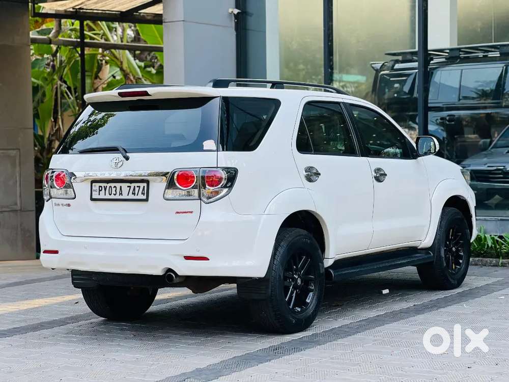 Toyota Fortuner 2015 Diesel 115000 Km Driven