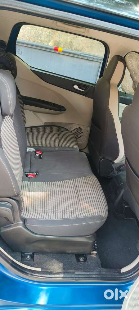 Renault Triber Rxz, 2024, Petrol