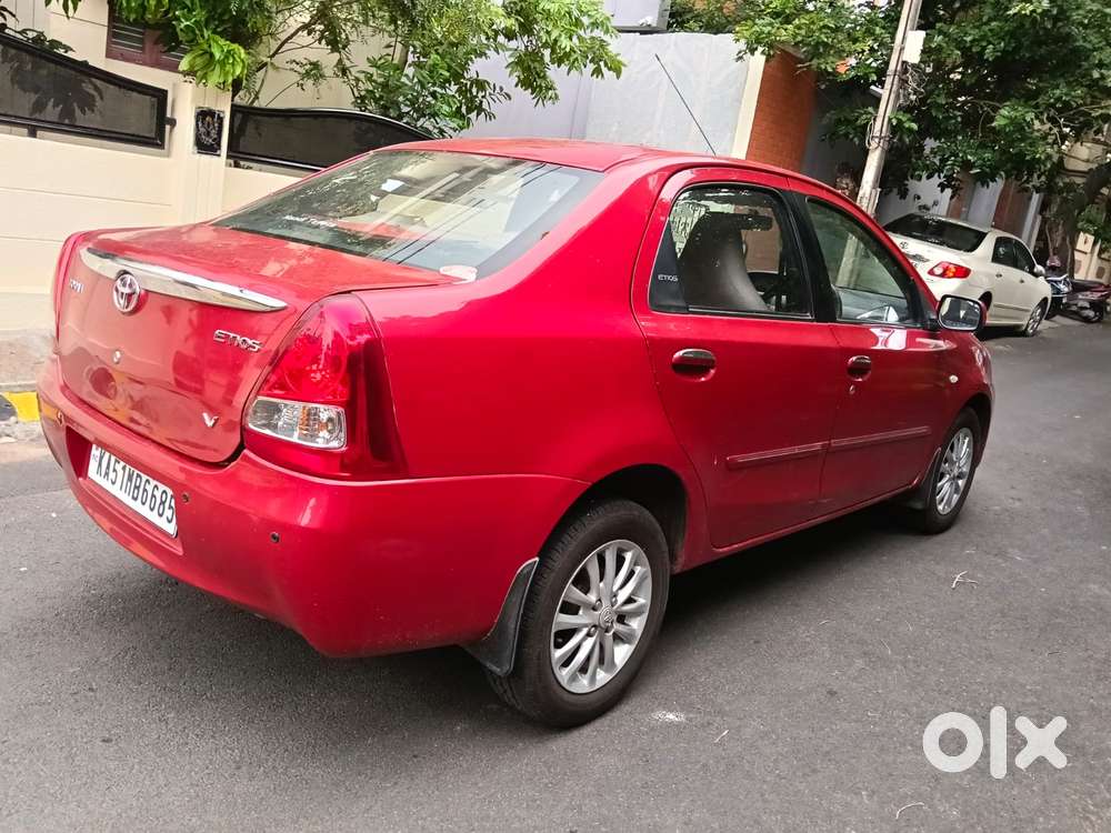 Toyota Etios 2010-2012 V, 2011, Petrol