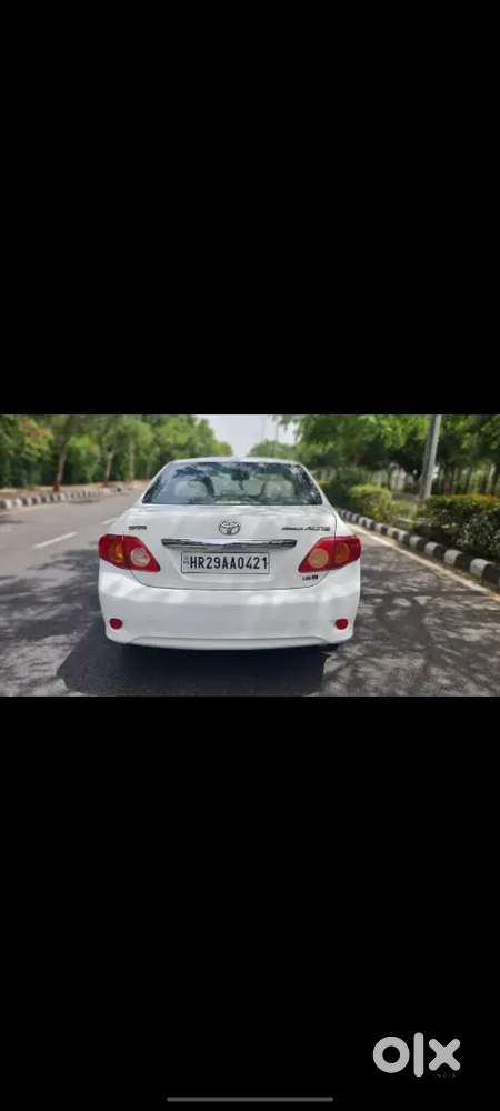 Toyota Corolla Altis 2011