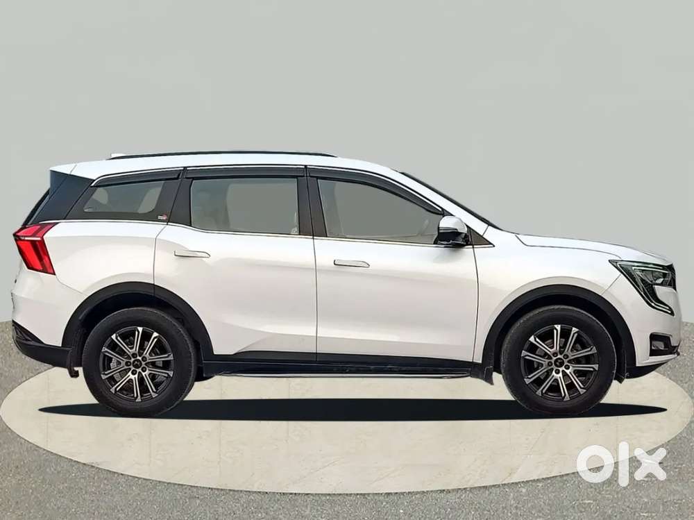 Mahindra Xuv700 Ax7 Luxury Pack Awd, 2025, Petrol