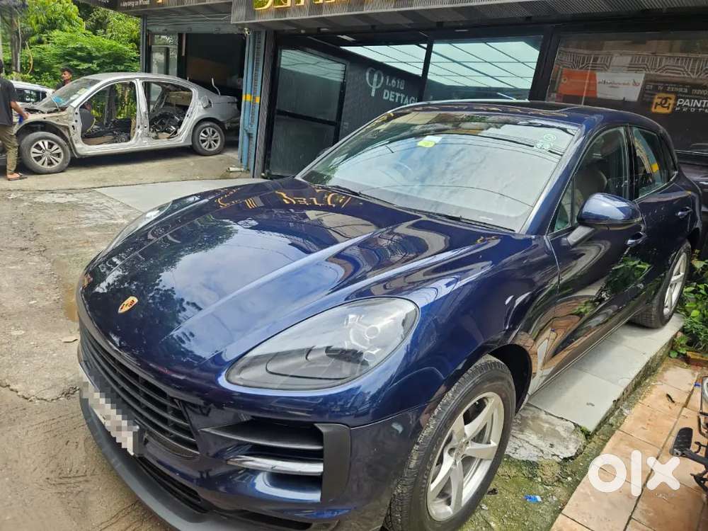 2019 Porsche Macan Petrol