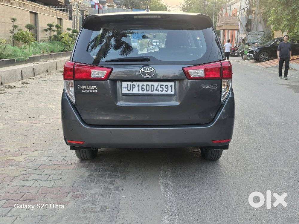 Toyota Innova Crysta 2.4 G Plus Mt 7 Str, 2022, Diesel