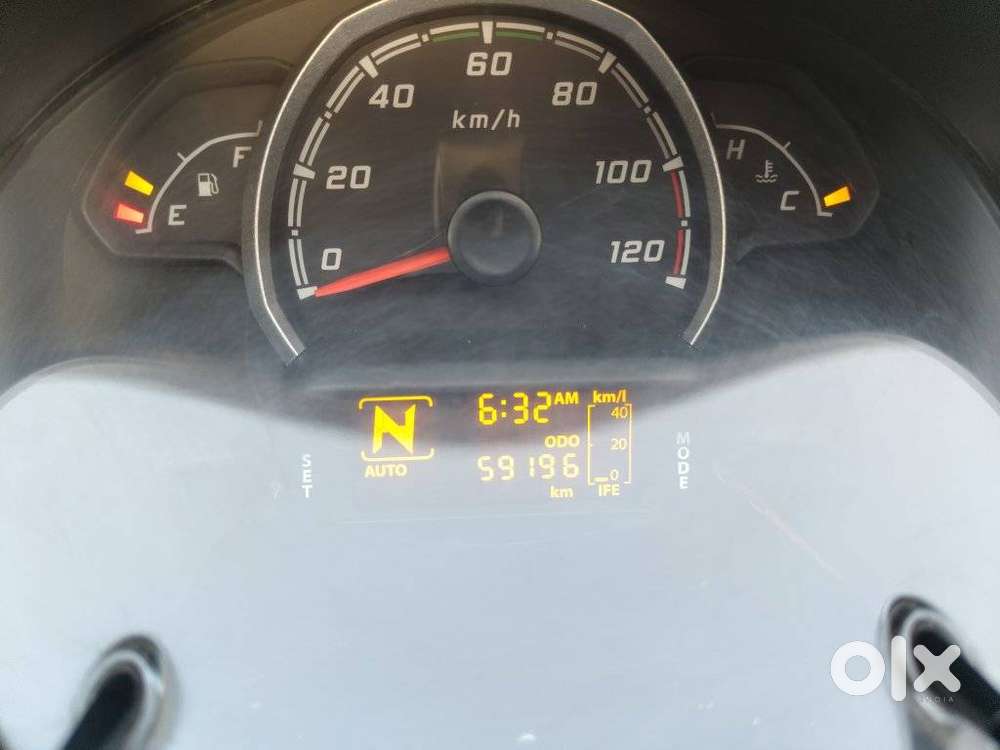 Tata Nano Xta, 2015, Petrol