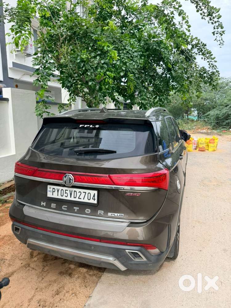 Mg Hector Plus Petrol 2023 Savvy