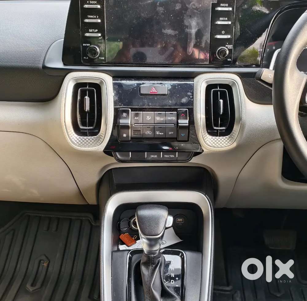 2023 Kia Sonet Htx Dct Petrol