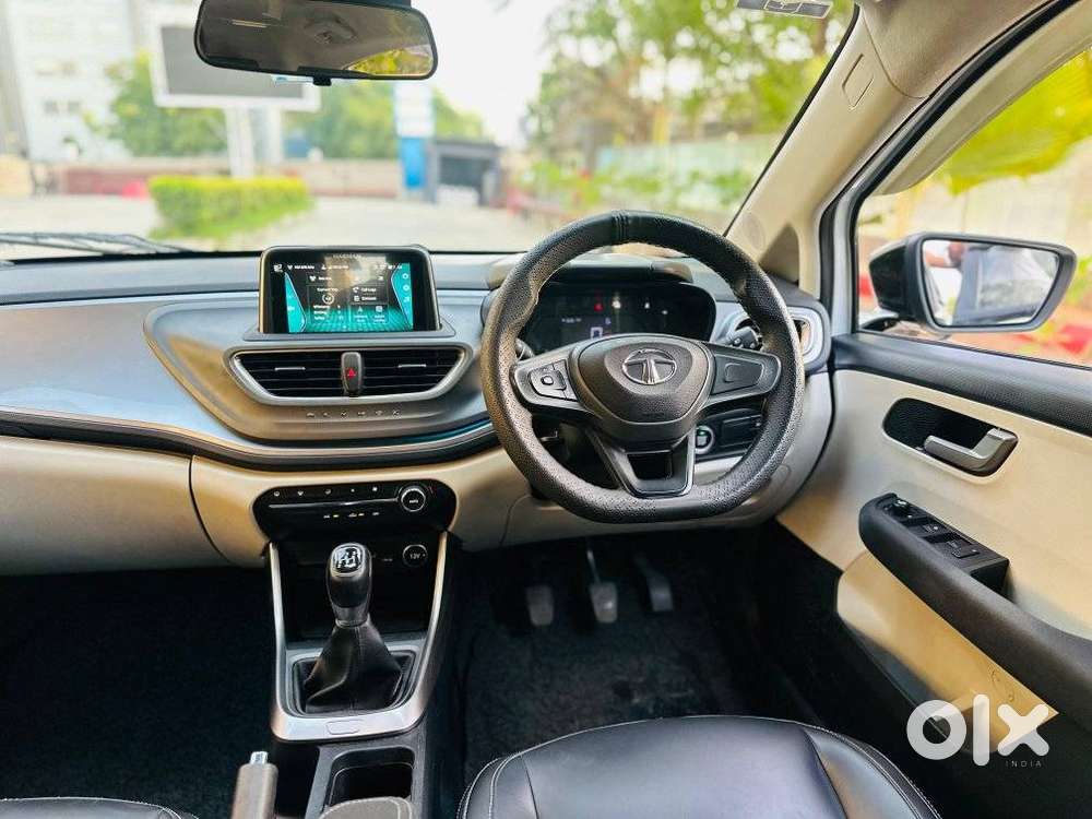 Tata Altroz Xz Icng, 2023, Petrol