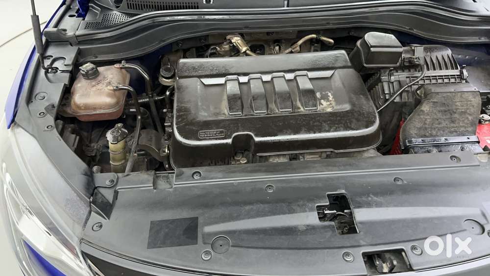 Mahindra Xuv700 2.2 Ax 7 Diesel Mt Luxury Pack Str, 2023, Diesel