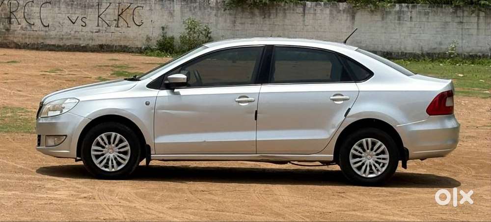 Skoda Rapid 1.6 Tdi Ambition Plus, 2013, Diesel