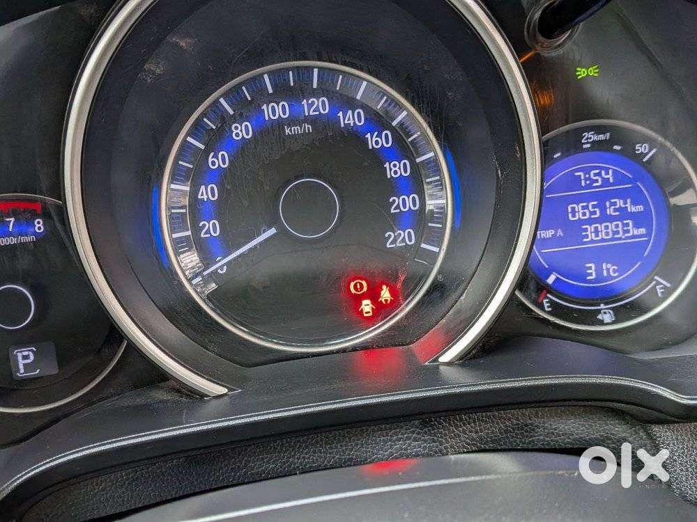 Honda Jazz V Automatic, 2017, Petrol
