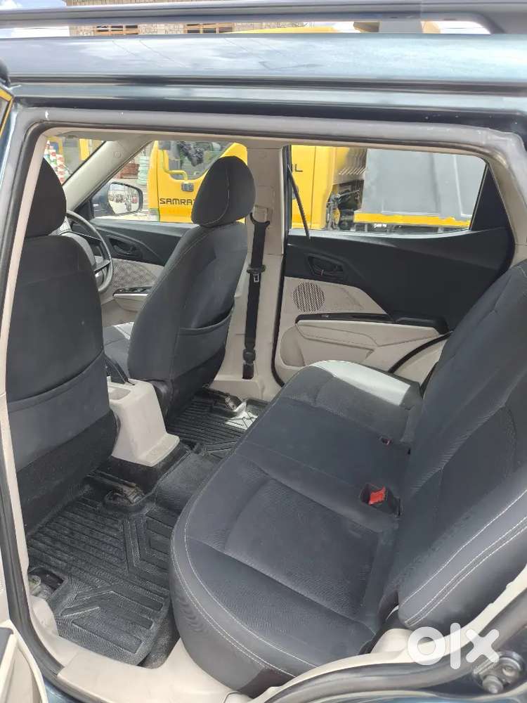 Mahindra Xuv300 2021 Petrol Well Maintained Car With Sunroof