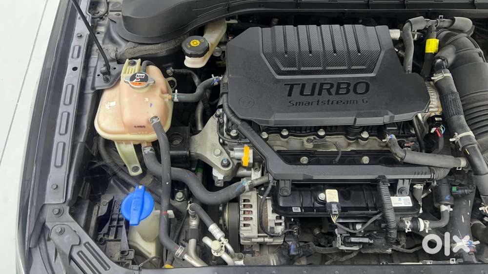 Hyundai Verna 1.5 Sx (o) Turbo Petrol Mt, 2023, Petrol