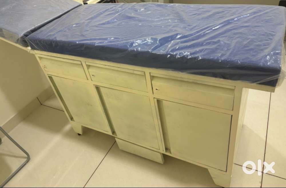 Examination Table Buy Sell Used Furniture in India OLX