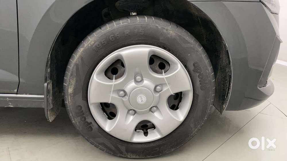 Skoda Slavia Active 1.0l Tsi Mt, 2022, Petrol